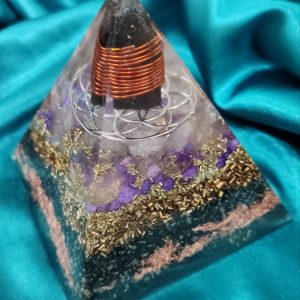 Kreativnost i zaštita, Turmalin na Semenu života, Piramida 10x10cm