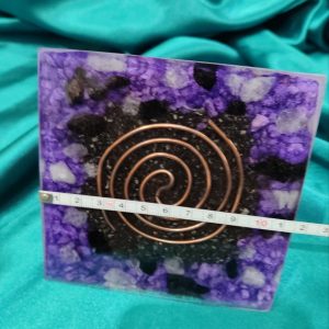 Sveta geometrija, ametist, gorski kristal. Piramida 11,5 x 11,5 cm